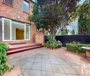 1/8 Mowbray Street, Hawthorn East VIC 3123 - House For Rent | Domain - Photo 2