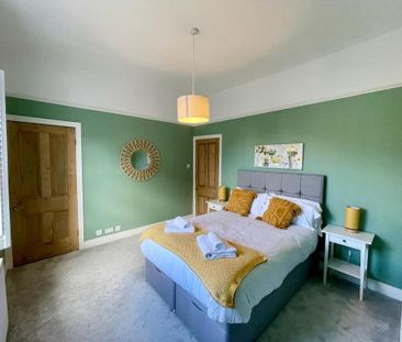 2 bedroom terraced house to rent - Photo 2