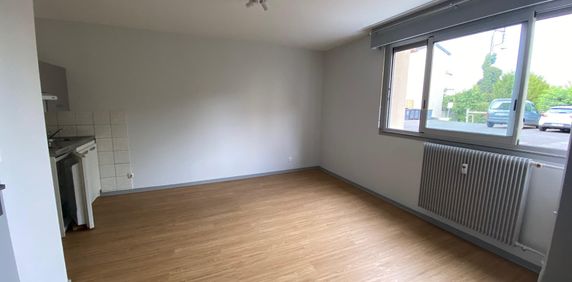 Location Appartement 1 pièce 30m² CLERMONT FERRAND 63000 - Photo 2