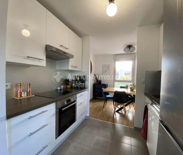 Location Maison 5 pièces 86 m2 à Saint-Pierre-des-Corps - Photo 4