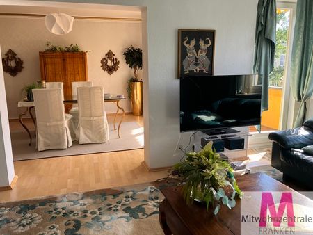 Elegante und hochwertig eingerichtete Wohnung - Photo 2