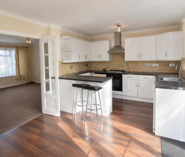3 bedroom terraced house to rent - Photo 3