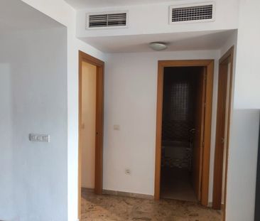 Piso de alquiler en Calle María Casares, El Cónsul - Ciudad Univers... - Photo 2