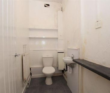 Property to rent - Photo 5