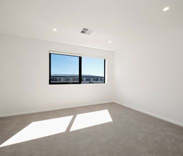 Spacious townhouse! - Photo 4