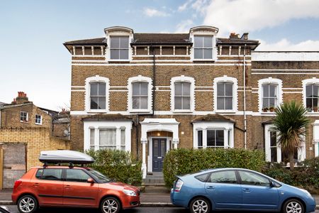 🏡 Beautiful Large Victorian House in Stoke Newington 🏡 - Photo 4