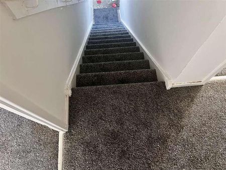 Garswood Road, Bolton, BL3 - Photo 2