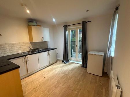 1 bedroom flat to rent - Photo 5