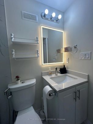 Detached Home For Lease | W9229201 - Photo 1