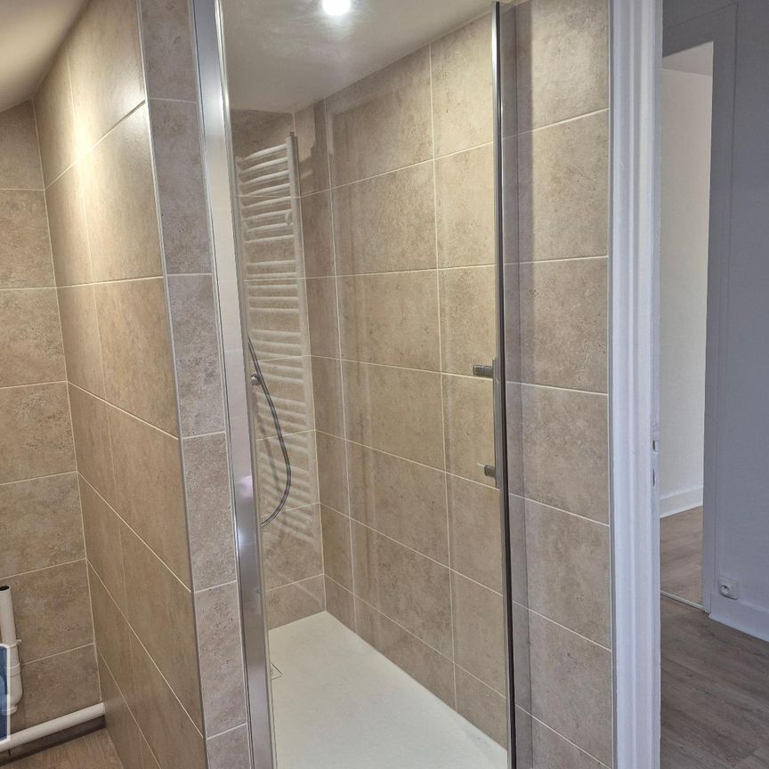 Location Appartement 3 pièces 55m² ST ETIENNE 42100 - Photo 1