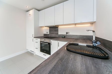 2 bedroom apartment to rent - Photo 4