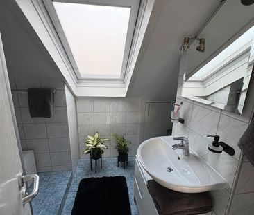 2-Zimmer Wohnung, für weibliche Einzelperson in Hohenacker - Photo 1