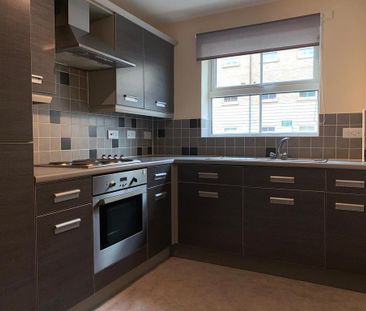 2 bedroom flat to rent - Photo 4