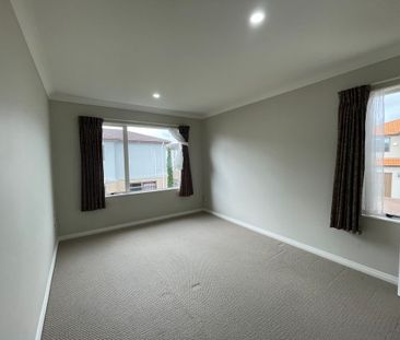 East Tamaki Heights - Photo 5