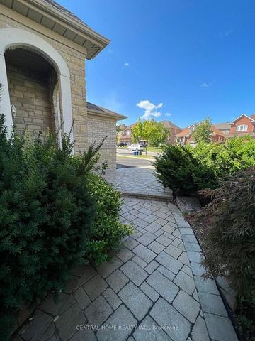 For Lease - 147 Jefferson forest Drive Unit# Apartment, Richmond Hill, Ontario - Photo 3