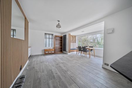 3 bedroom detached bungalow to rent - Photo 3