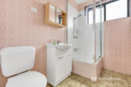 Cambridge Over Troubled Waters - Photo 5