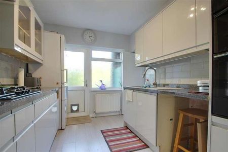 Princess Avenue, Worthing, BN13 - Photo 5