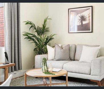 Low-Maintenance Living in a Prime Inner-City Setting - Photo 2