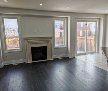 For Lease - 228 Slingsby Landing, Milton, Ontario - Photo 1