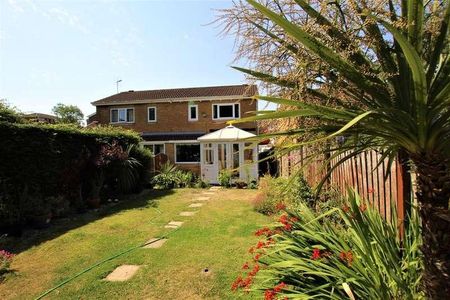 Holbourne Grove, High Green, Sheffield, S35 - Photo 5