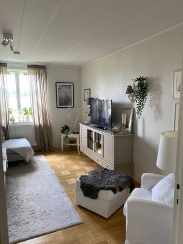 BISKOPSKULLA LANDSBERGA, Örsundsbro - Photo 2