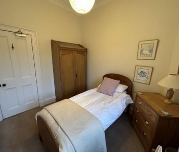 4 bedroom flat to rent - Photo 5