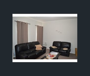 Room2/3A Gardiner Road, Clayton, Vic 3168 - Photo 5