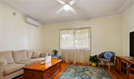 Stunning House for Lease in the Heart of Blacktown - Photo 3