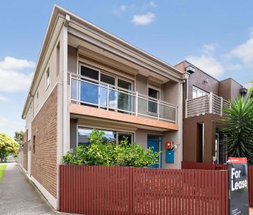 10/276 Williamstown Road, Yarraville. - Photo 3