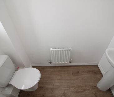 3 Bedroom Town House - Photo 3