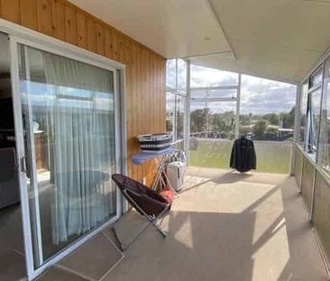 Comfortable family living - Photo 1