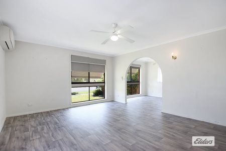 Four bedroom family living! - Photo 5