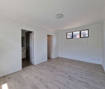 WELL PRESENTED 3-BEDROOM APARTMENT FOR RENT - Photo 6