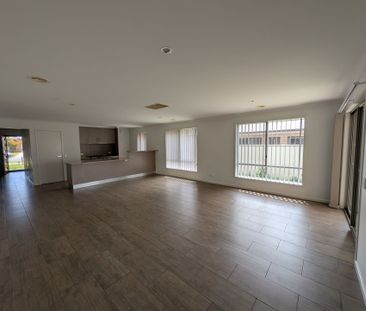 16 Murray Way - Photo 1