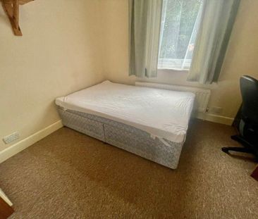 London Road, Portsmouth - Photo 2