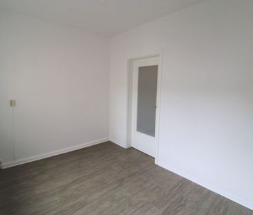 Zentraler geht es kaum! Großzügige Wohnung - Photo 3