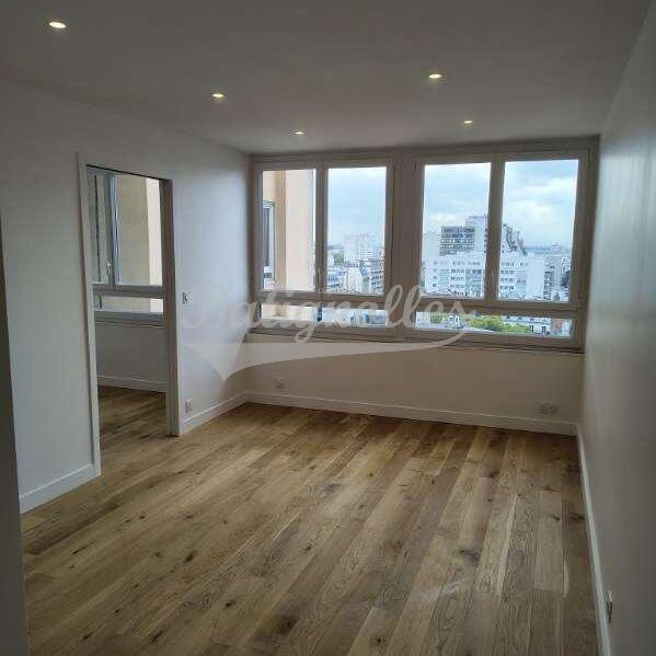 Location Appartement 2 pièces 49m² PARIS 19ème - Photo 1