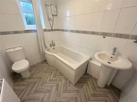 2 bedroom semi-detached house to rent - Photo 2