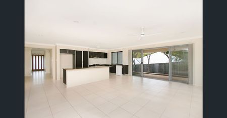 A Coomera Waters Gem - Photo 2
