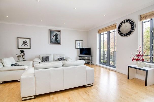 3 bedroom apartment to rent - Photo 1