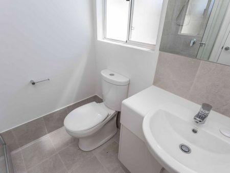 Brand new and waiting for you - Photo 5