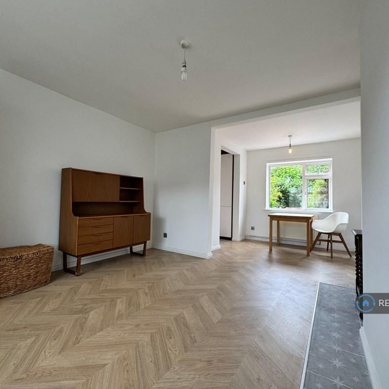 3 bedroom terraced house to rent - Photo 1