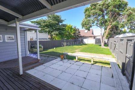 Charming home in the city - Photo 5