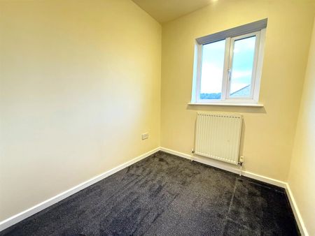 Ansley Common, Nuneaton - Photo 2