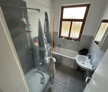 Charmante 4-Zimmer-Wohnung in gepflegter Altbauvilla - Foto 1