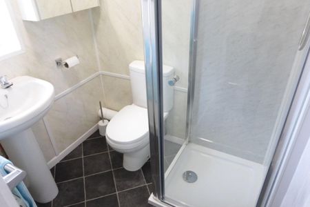 North Park Avenue, NORWICH - Photo 2