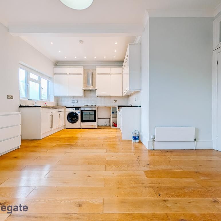 2 bedroom flat to rent - Photo 1