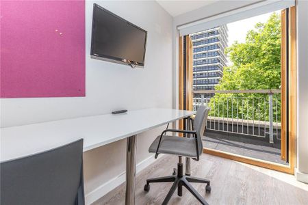 Studio to rent - Photo 4