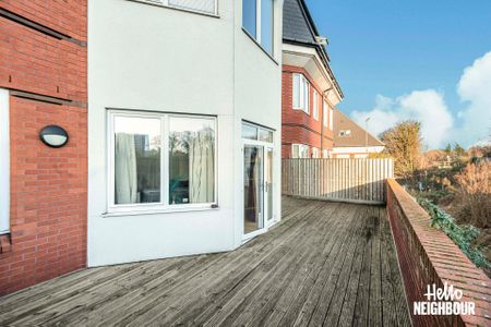 Sutton Court Road - Photo 5